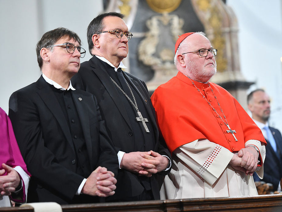 Bischof Dr. Michael Gerber feierlich in sein Amt als Bischof von Fulda eingeführt